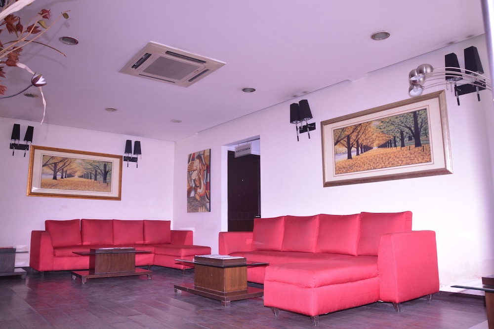Hotel Saurabh Candy By Peppermint 28/39