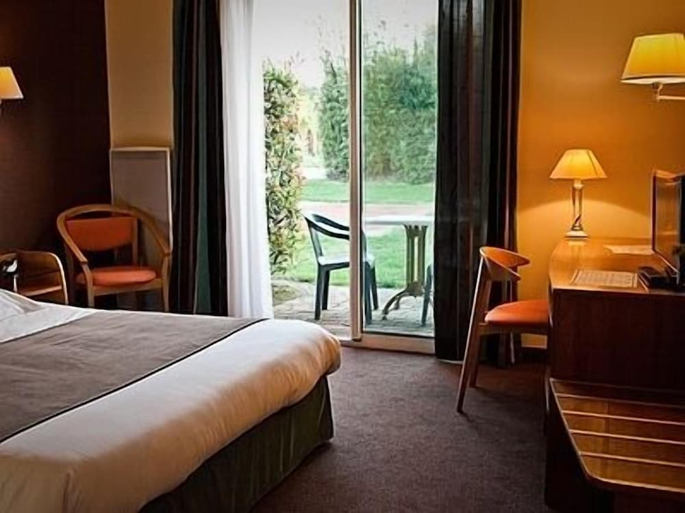 Logis Hotel L'Abreuvoir 7/50
