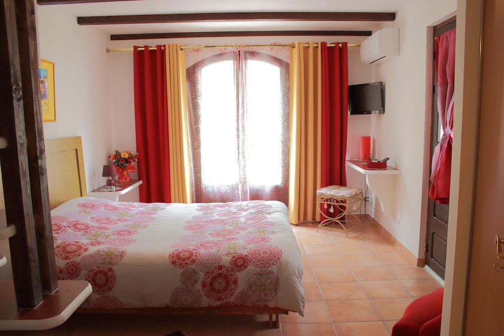 Chambres Dhotes Le Clos Des Oliviers 10/50