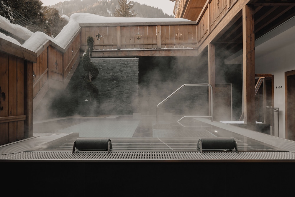 Ultima Gstaad 26/46