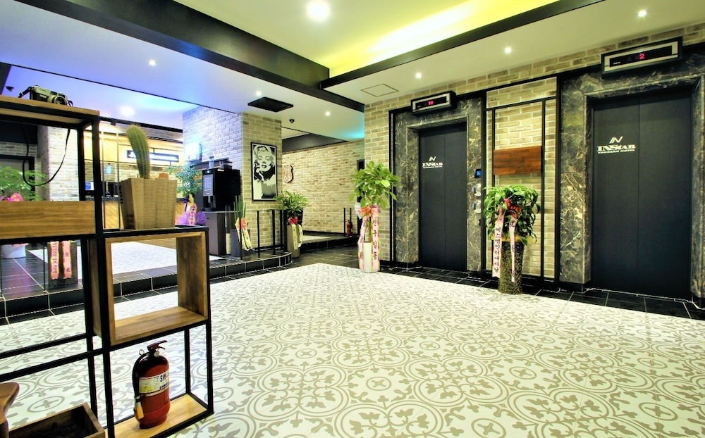 Instar Hotel Yangsan 33/55