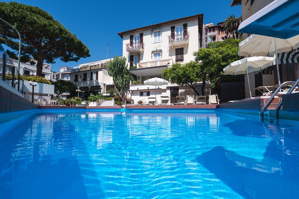 Hotel Coccodrillo 6/68
