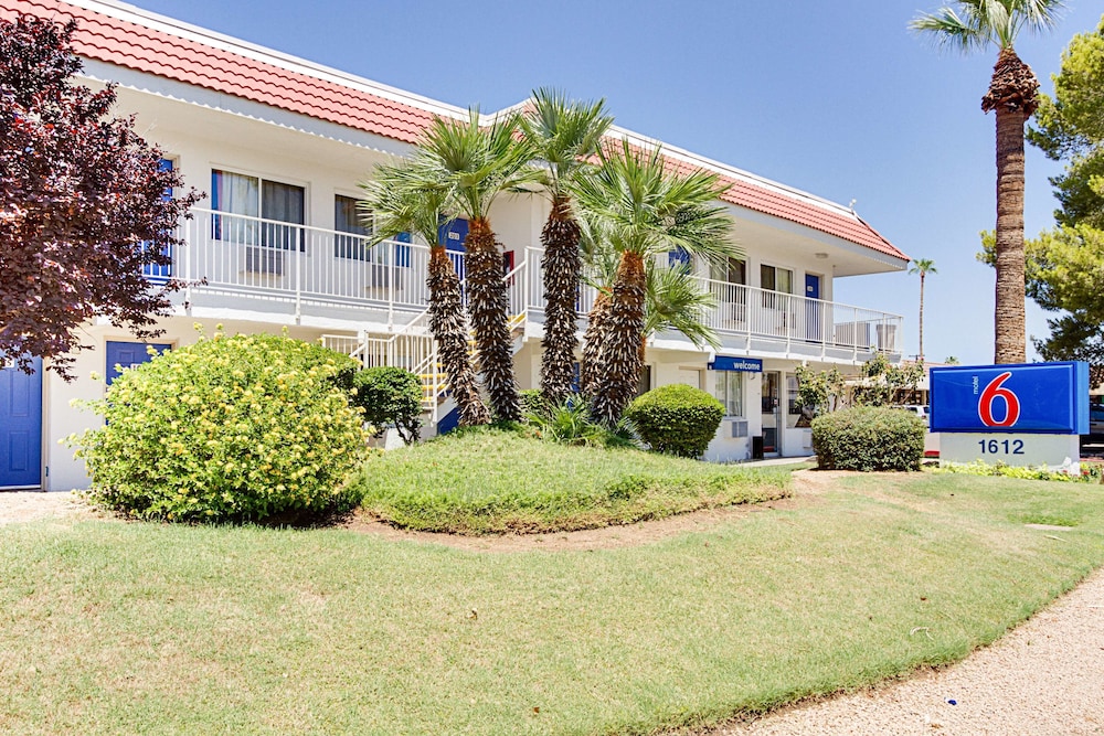 Motel6 Tempe, AZ - Scottsdale South 10/46