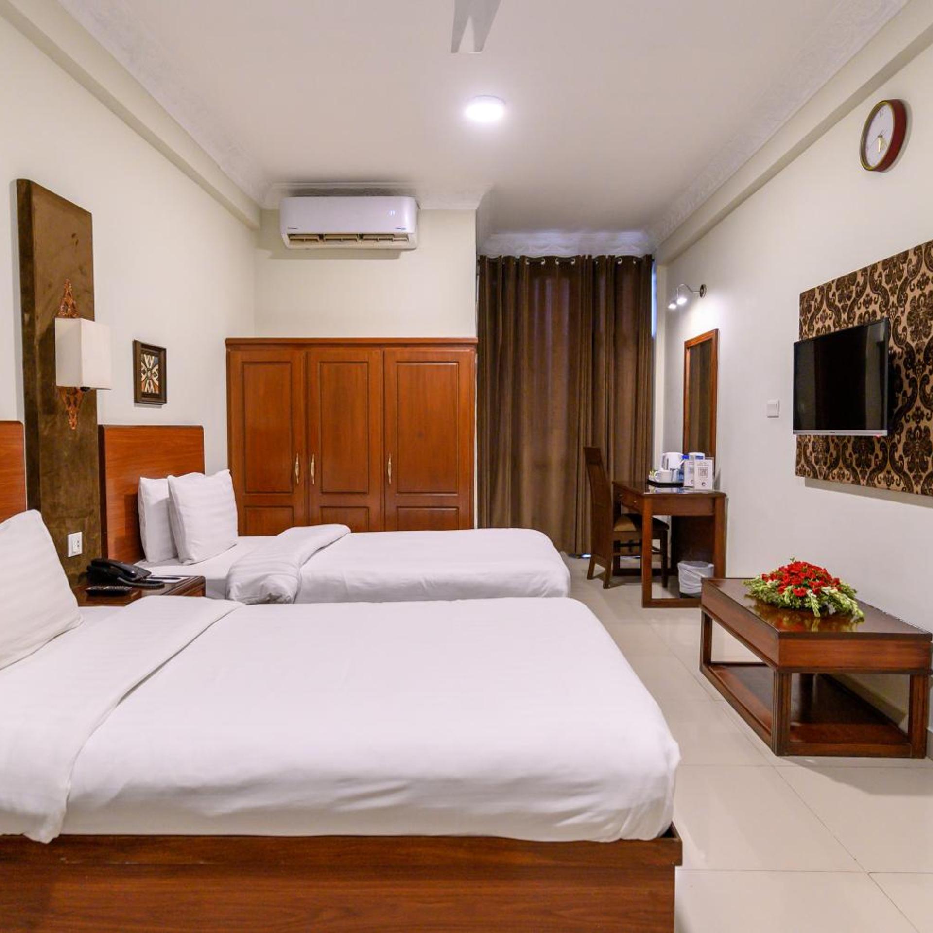 Hotel One Jinnah 13/41