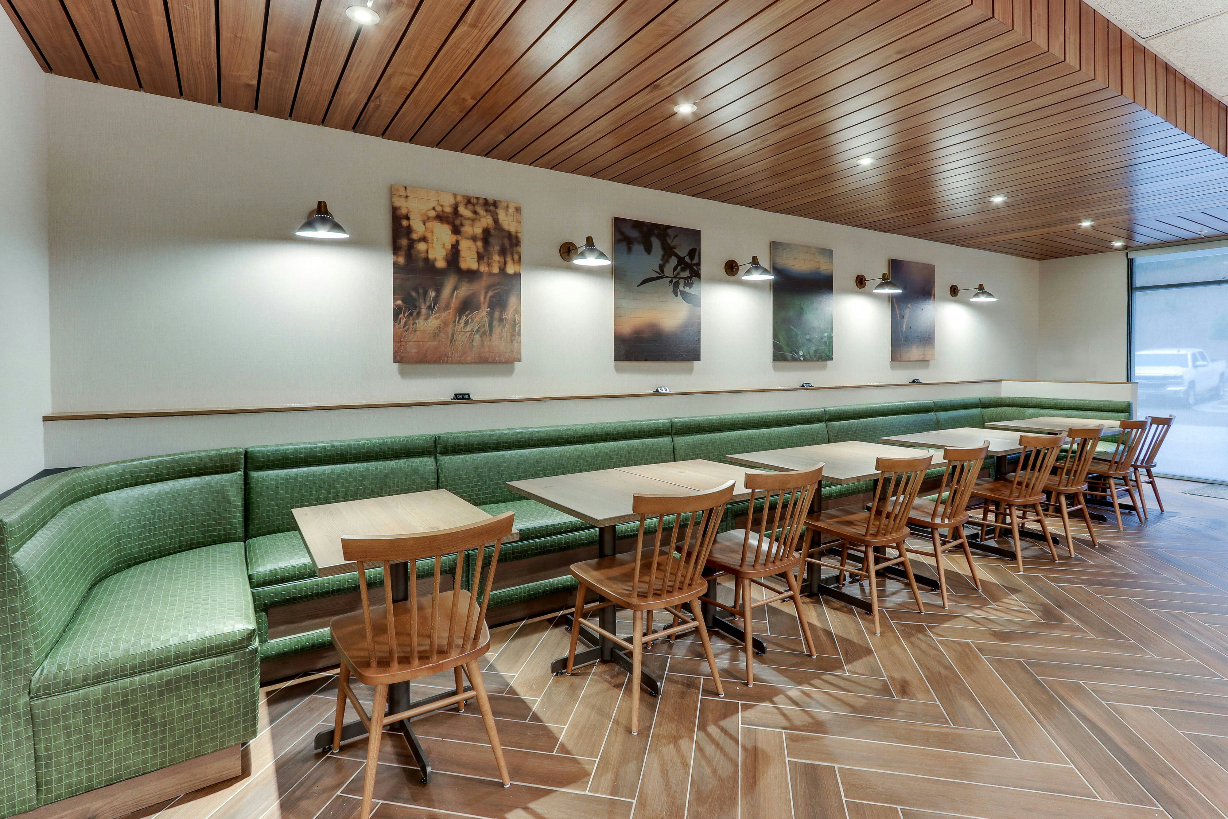 Fairfield Inn & Suites by Marriott Asheville Weaverville 32/44