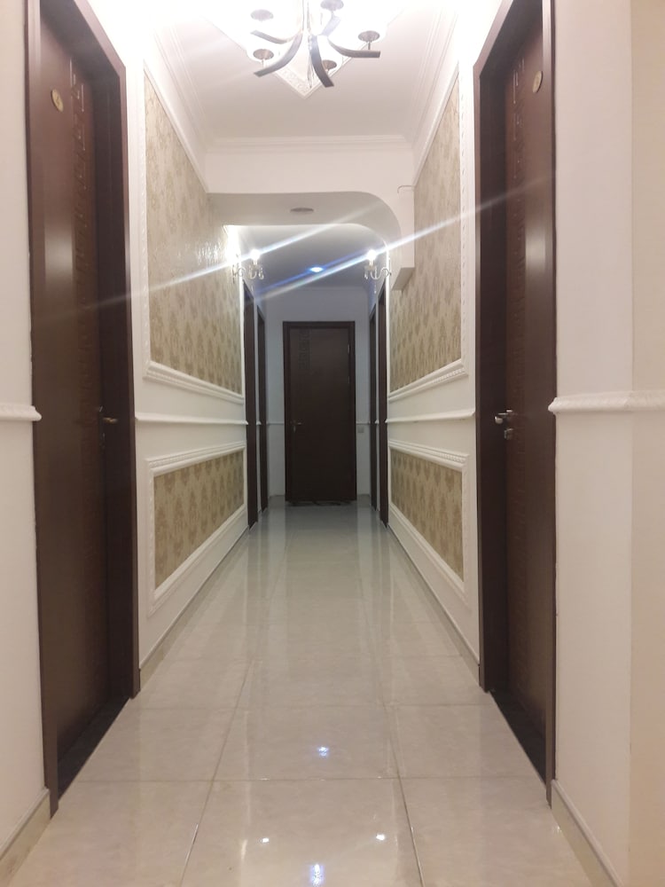 Georgian Palace 11/15