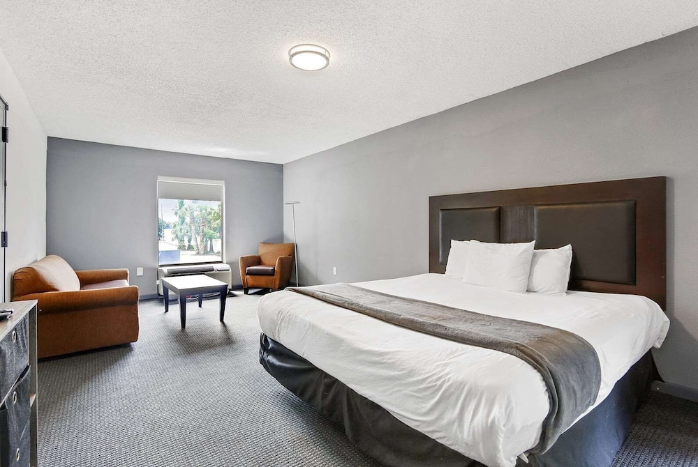 Room at Ramada by Wyndham New Orleans, NEW ORLEANS - LA