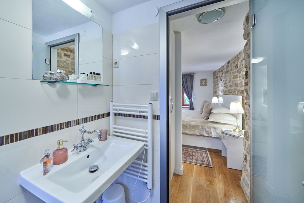 Villa Split Heritage Hotel 74/80