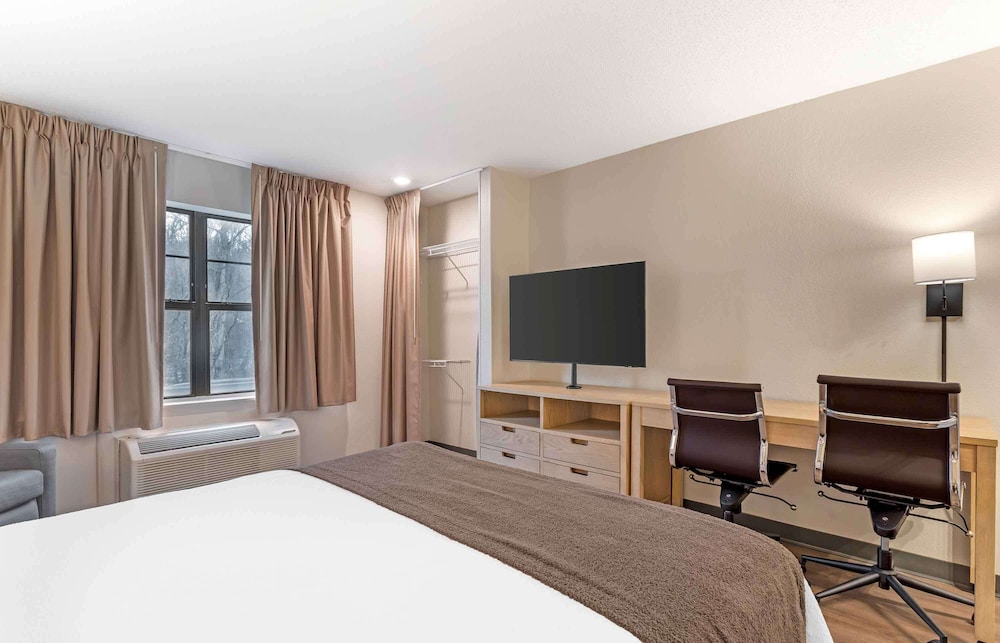 Extended Stay America - Asheville - Tunnel Road 31/38