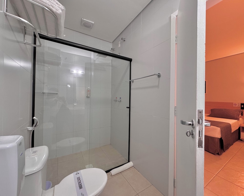 Igaras hotel 45/48