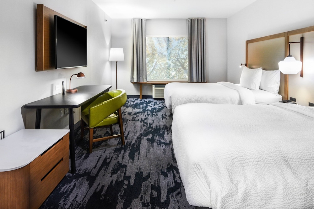 Fairfield Inn And Suites Ontario Rancho Cucamonga 15/49