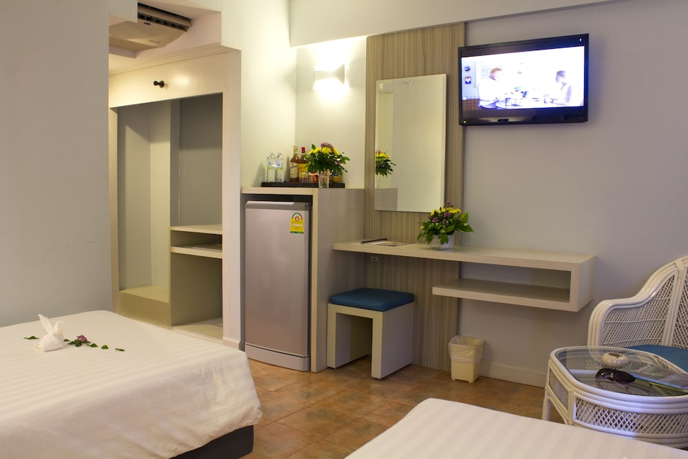 On Hotel Phuket 40/71