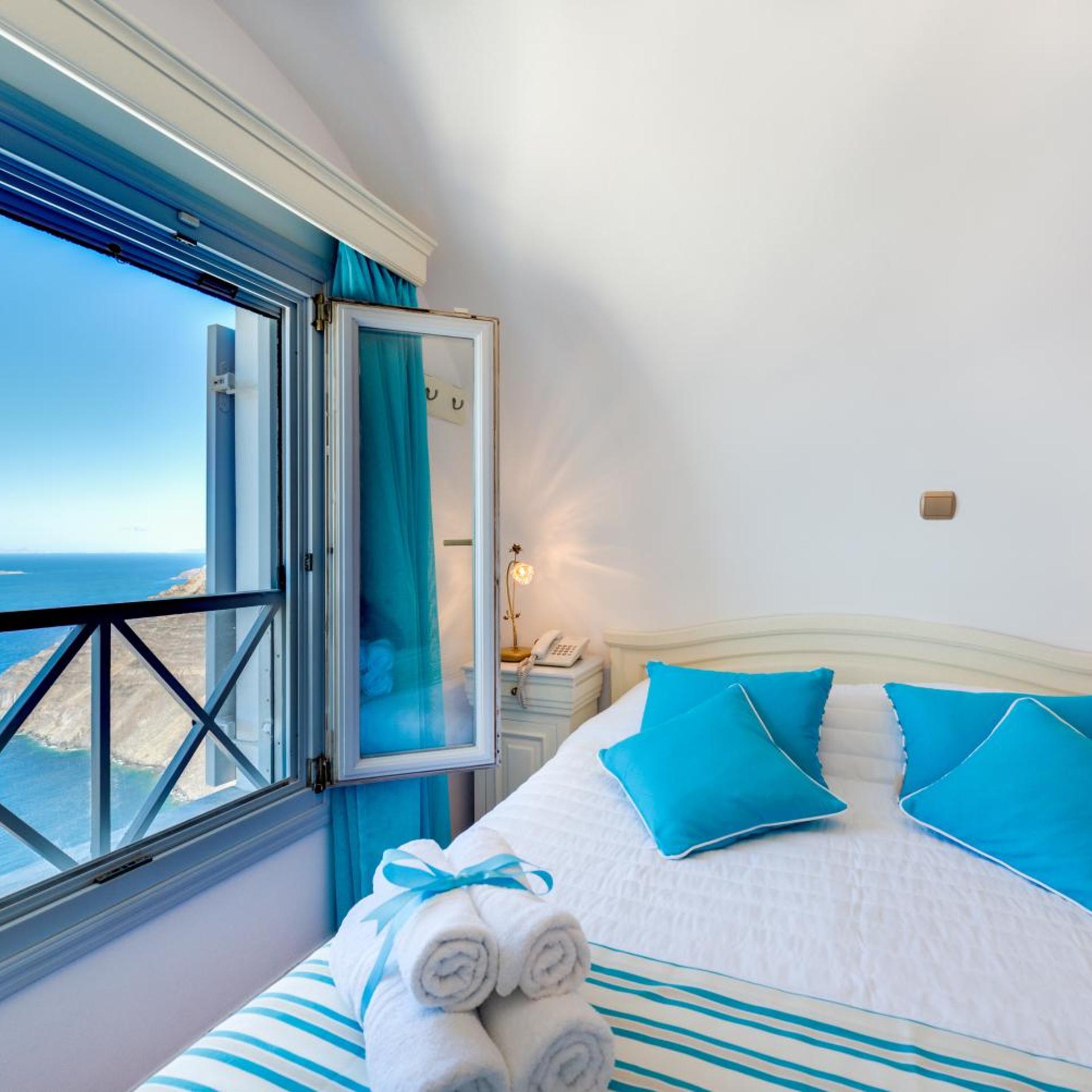 Maisonette, Deluxe, Double Bed, Caldera View, Hot Tub