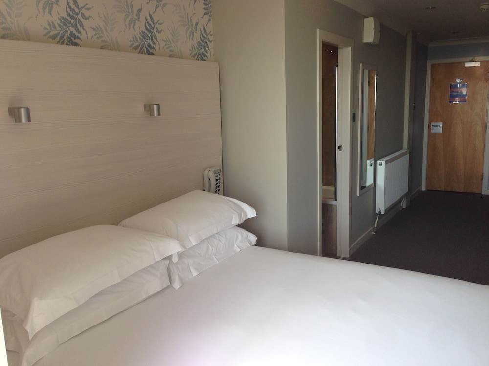 Dalmeny Resort Hotel 24/38