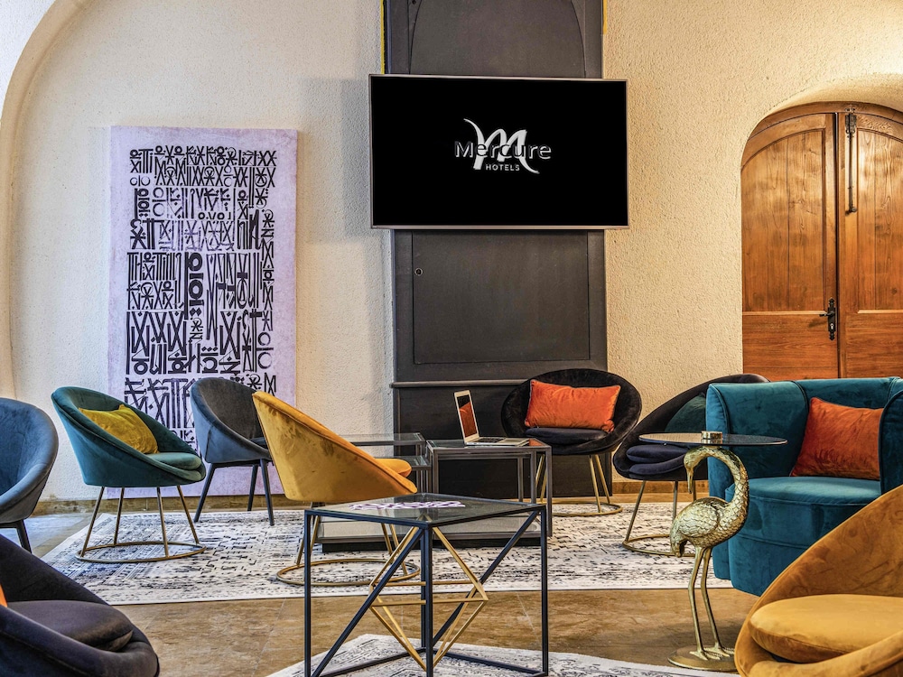 Mercure Figeac Viguier Du Roy 53/63