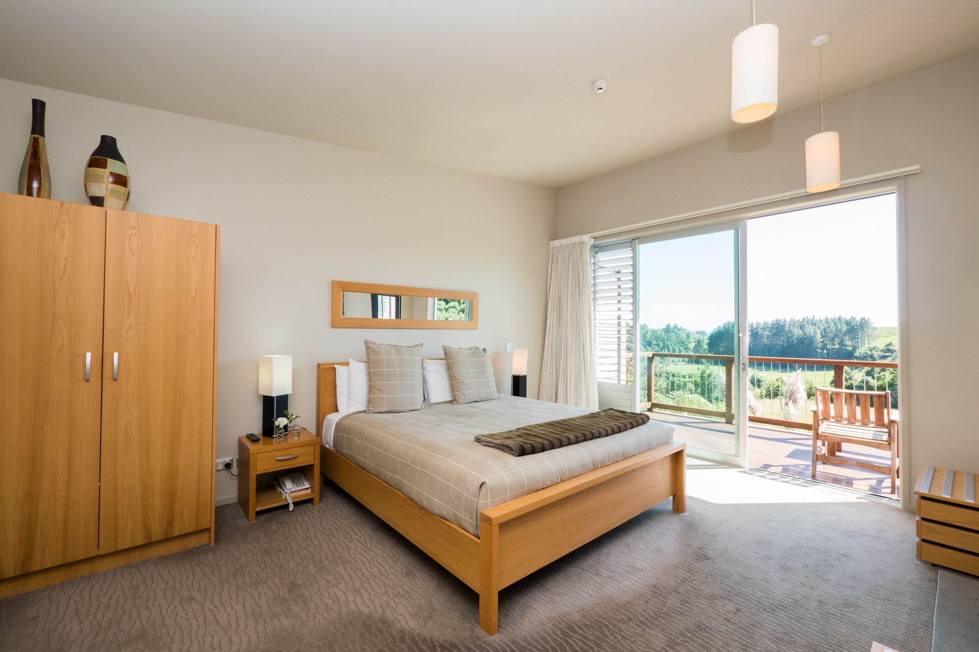 1 BEDROOM, PENTHOUSE, SUITE, KITCHEN