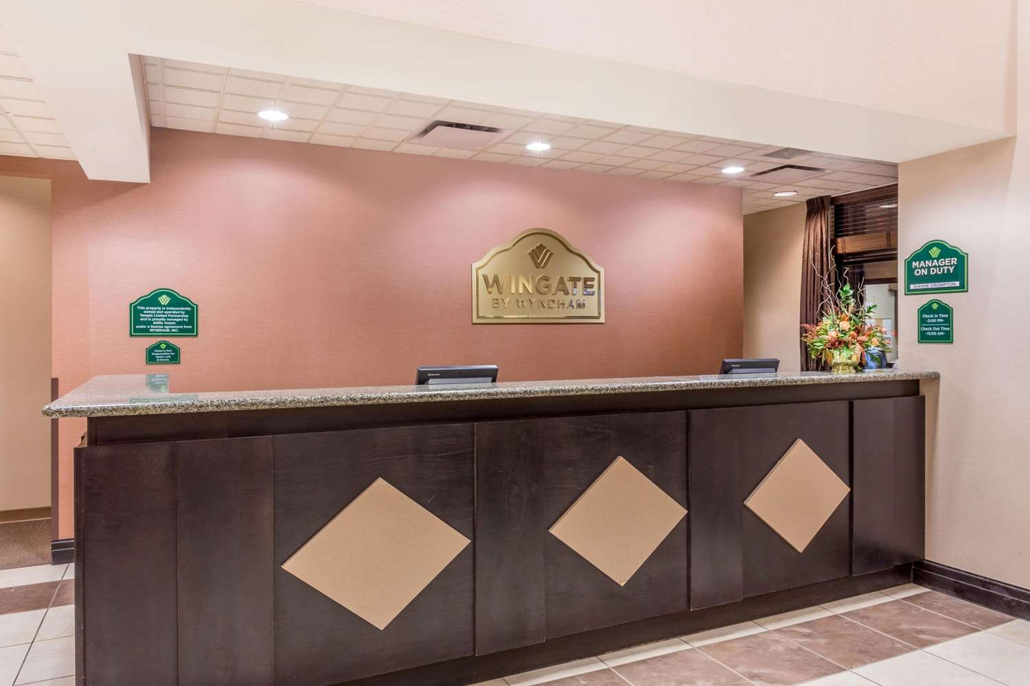 Wingate By Wyndham 5/40