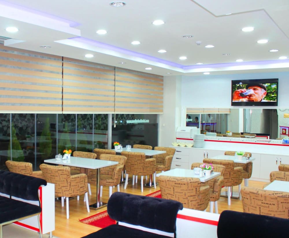 Avcilar Inci Hotel 61/68