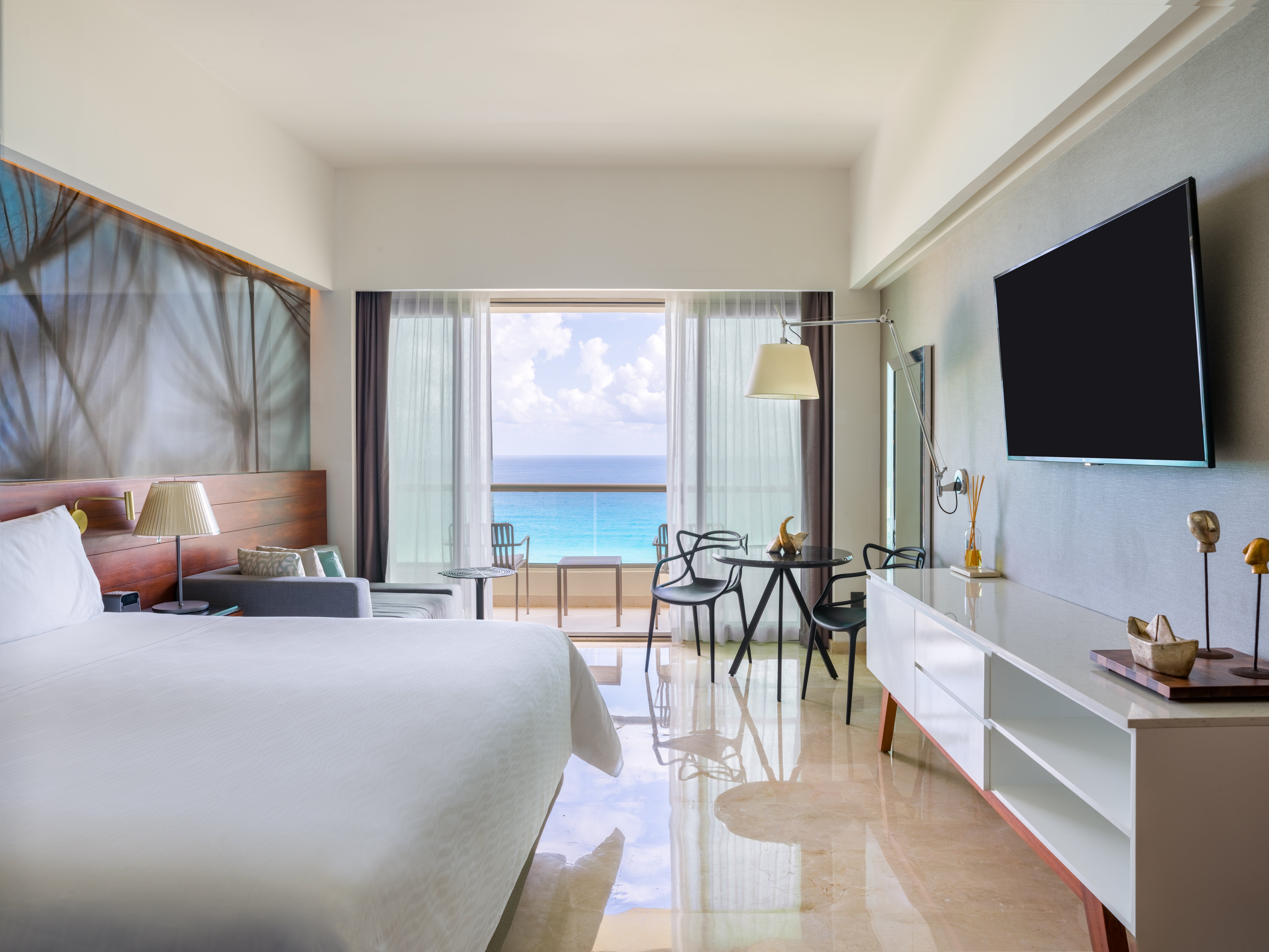 PREMIUM, KING BED, OCEAN FRONT