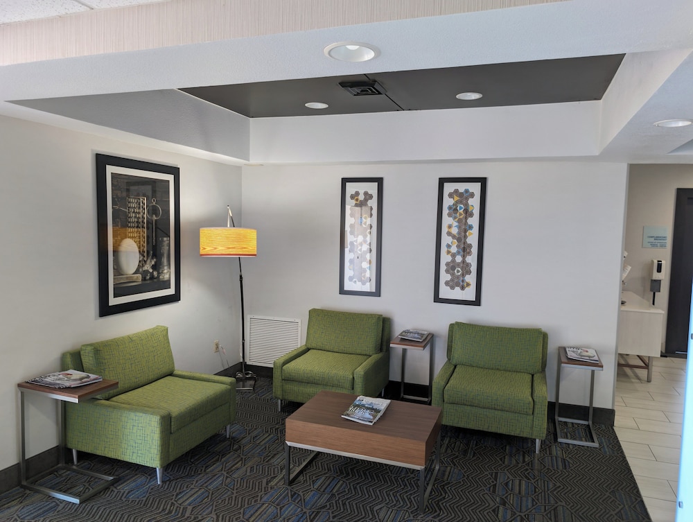Holiday Inn Express Hotel Suites el Dorado 33/43