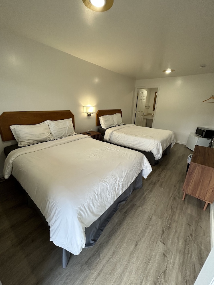 Lake View Inn 7/15
