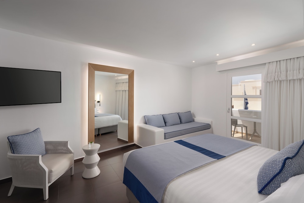 1 Bedroom, Premium, Triple, Courtyard View