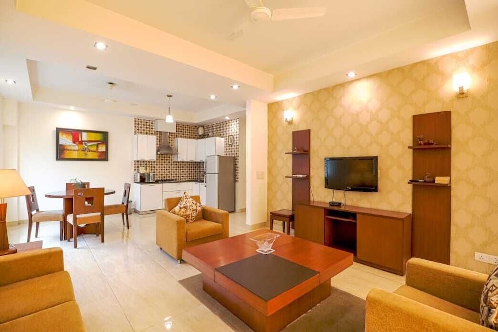 Ahuja Residency Sector 44 Noida 20/39