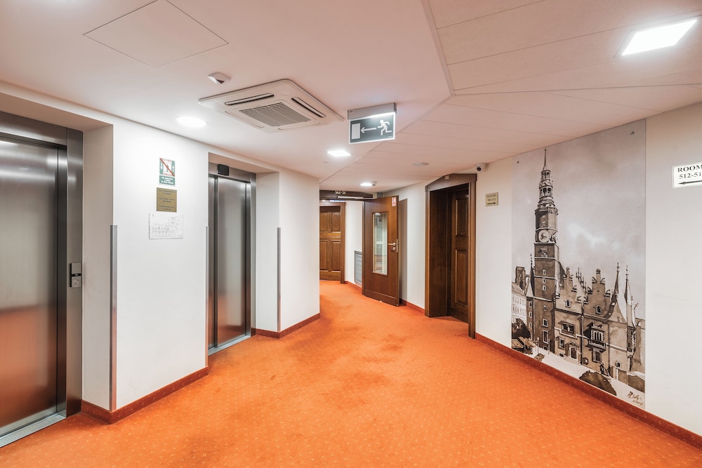 Hotel Piast 25/50