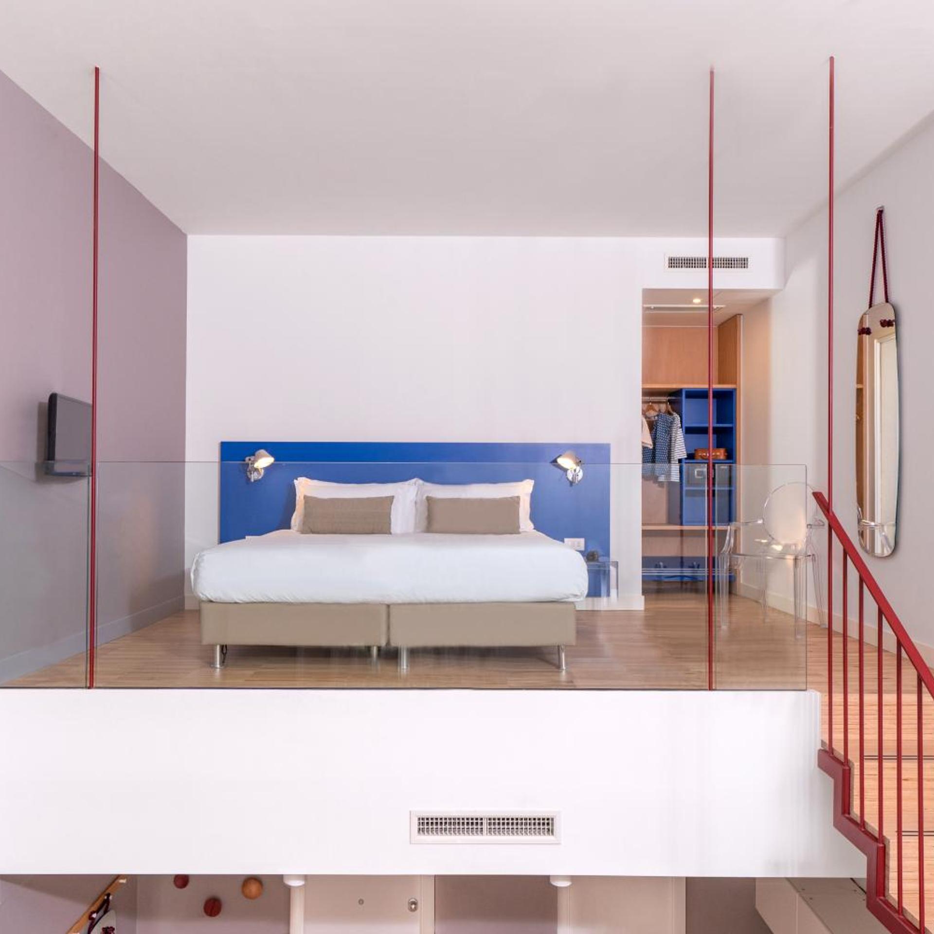 Duplex, Studio
