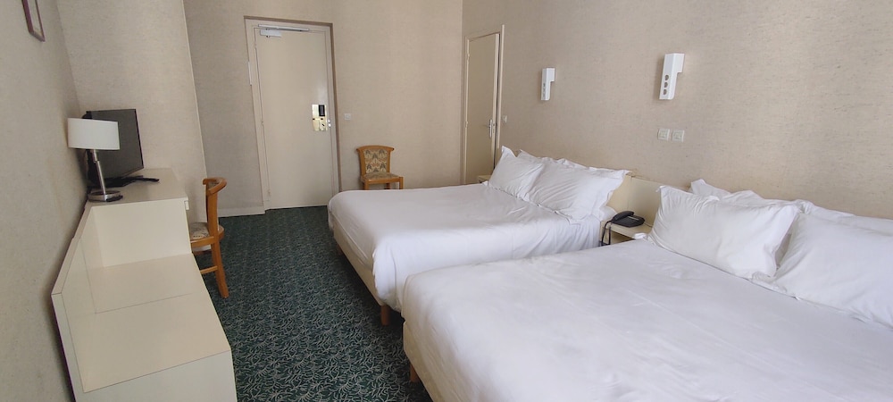 GRAND HOTEL DU HAVRE 15/74