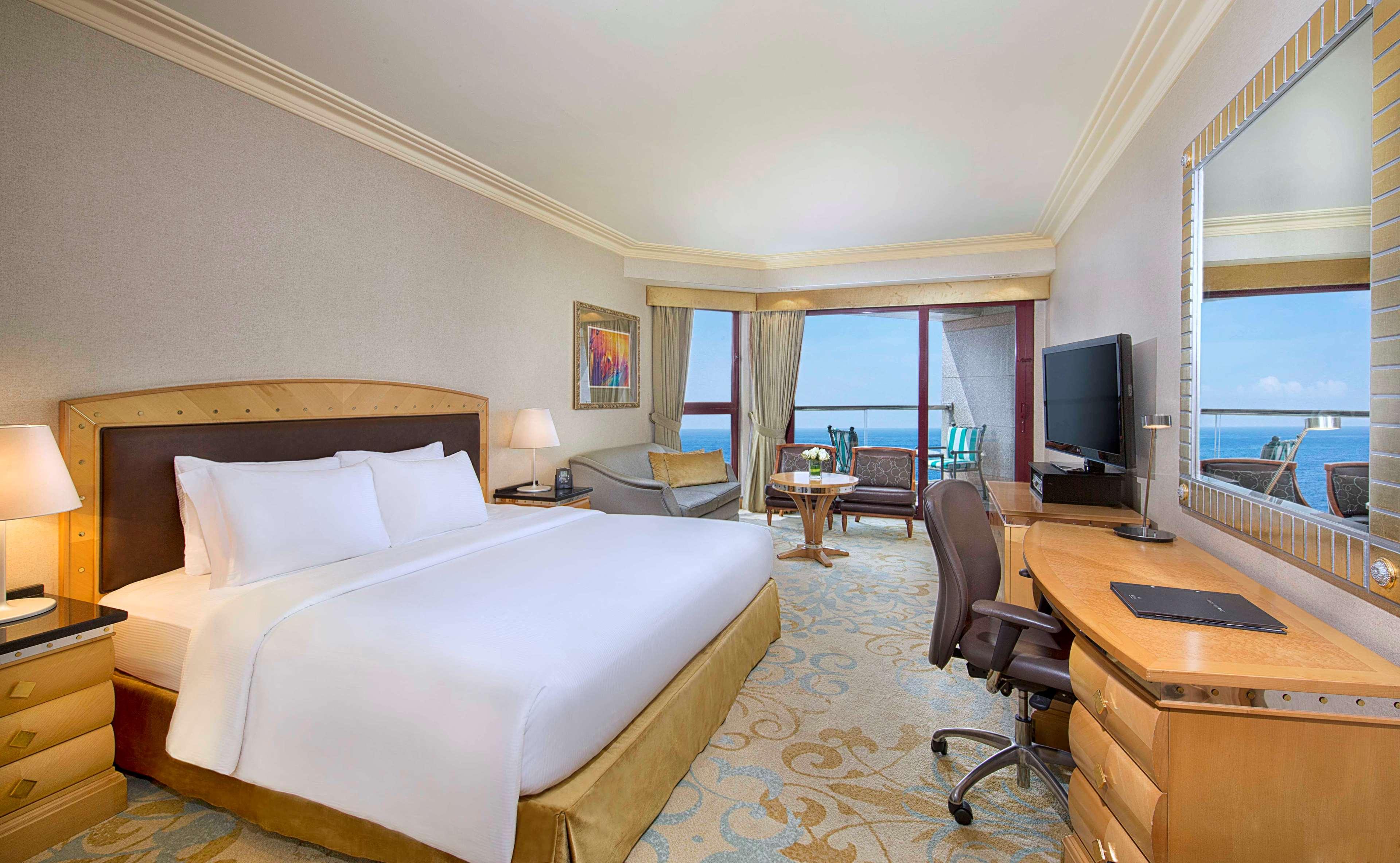 Executive, King Bed