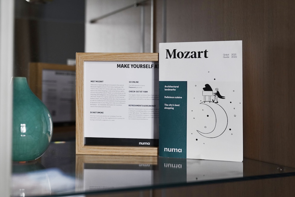 HOTEL MOZART 44/70
