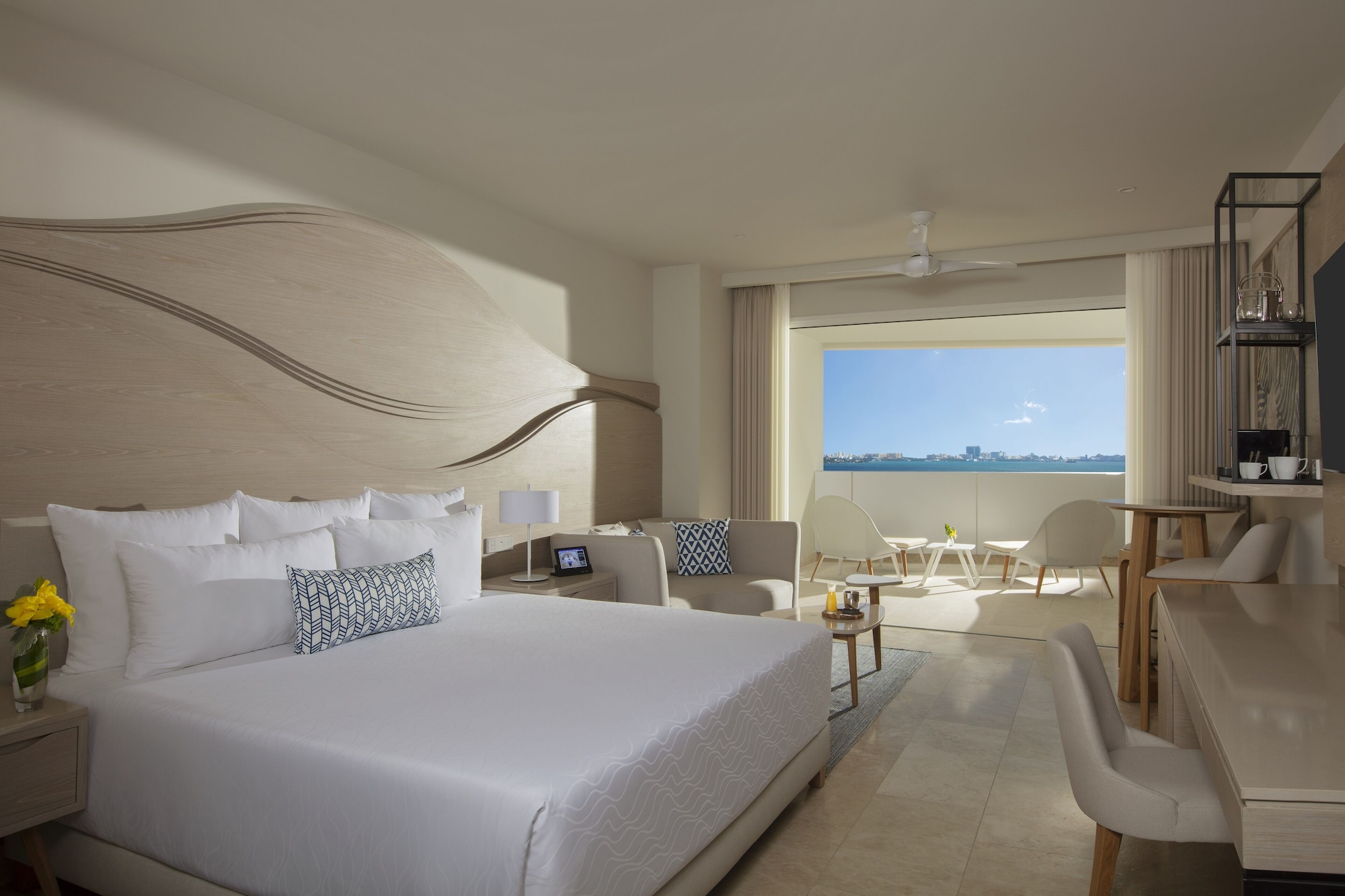 Live Big, Allure, Junior Suite, King Bed, Lagoon View