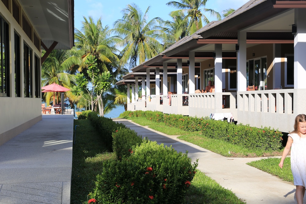 Shangrilah Bungalow 57/67