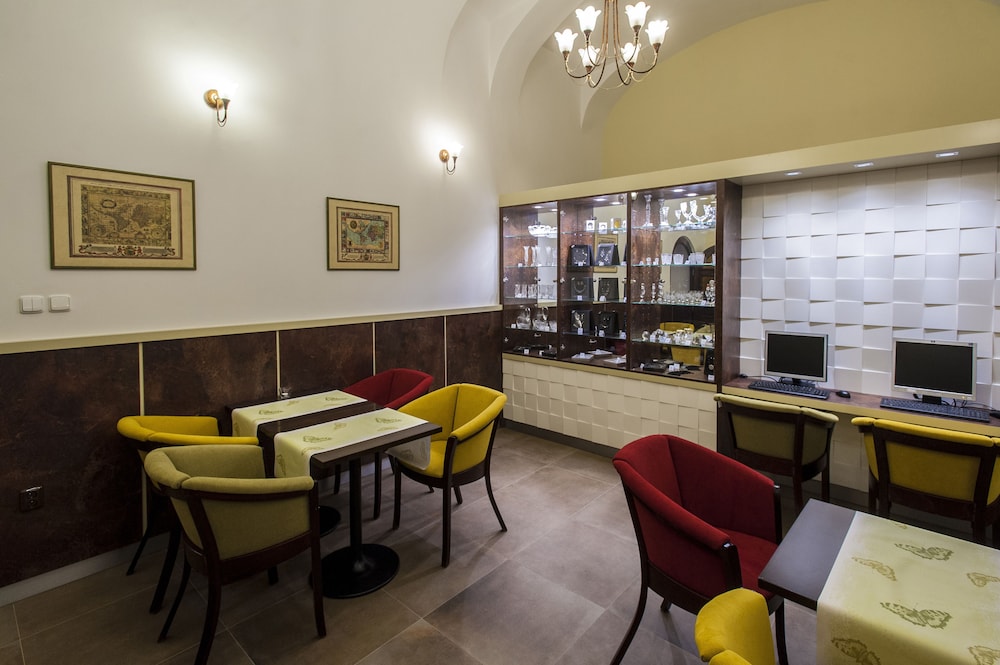 Petr Hotel 34/54