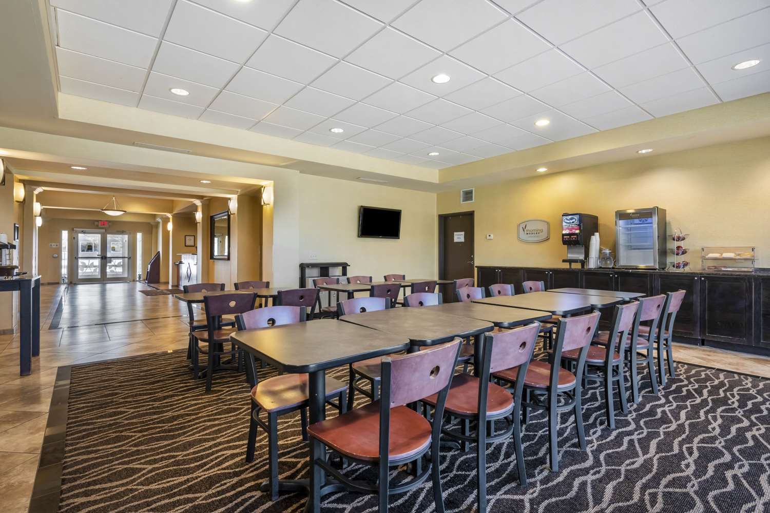 Sleep Inn & Suites Rapid City 24/35