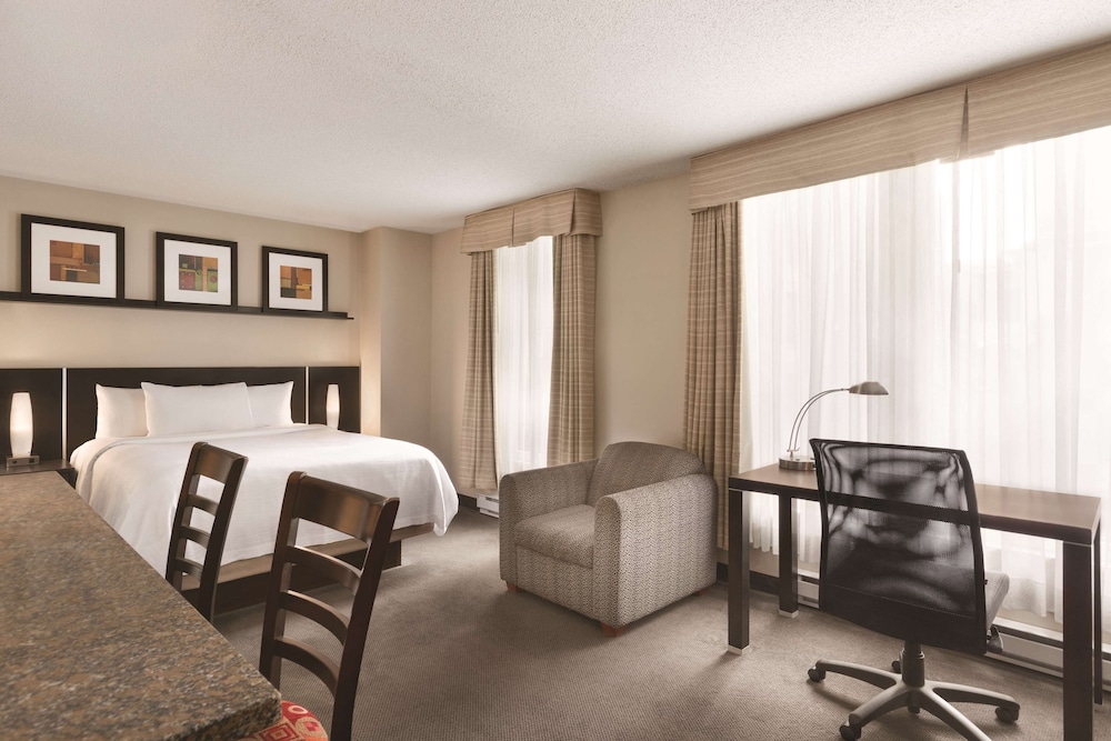 STUDIO, QUEEN BED, ACCESSIBLE