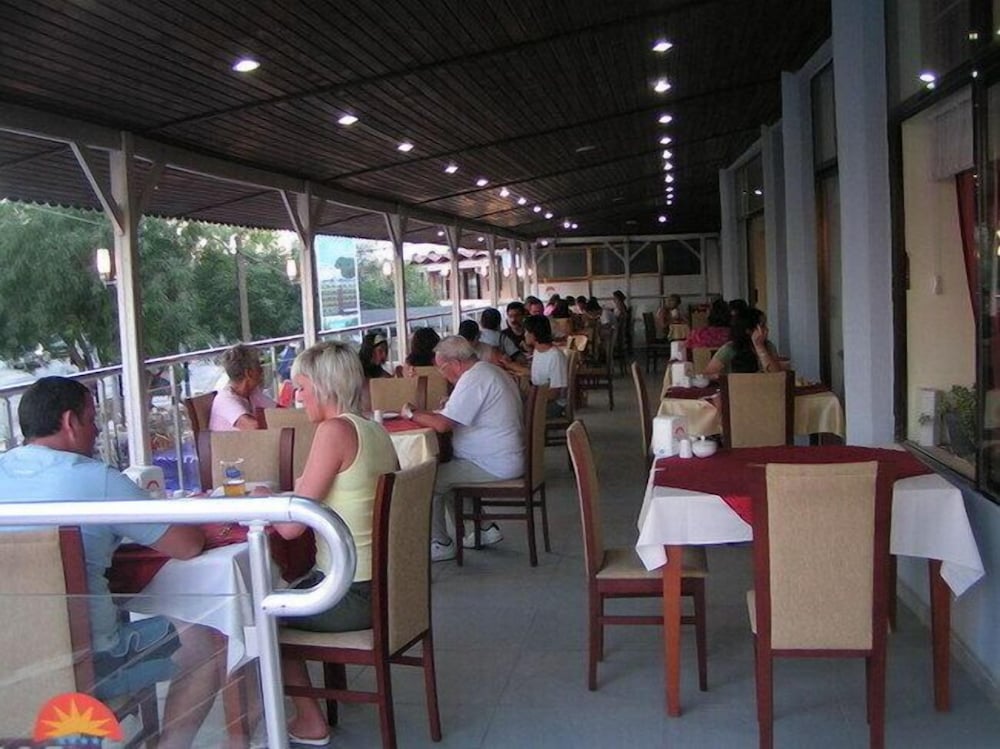 First Class Hotel 36/59