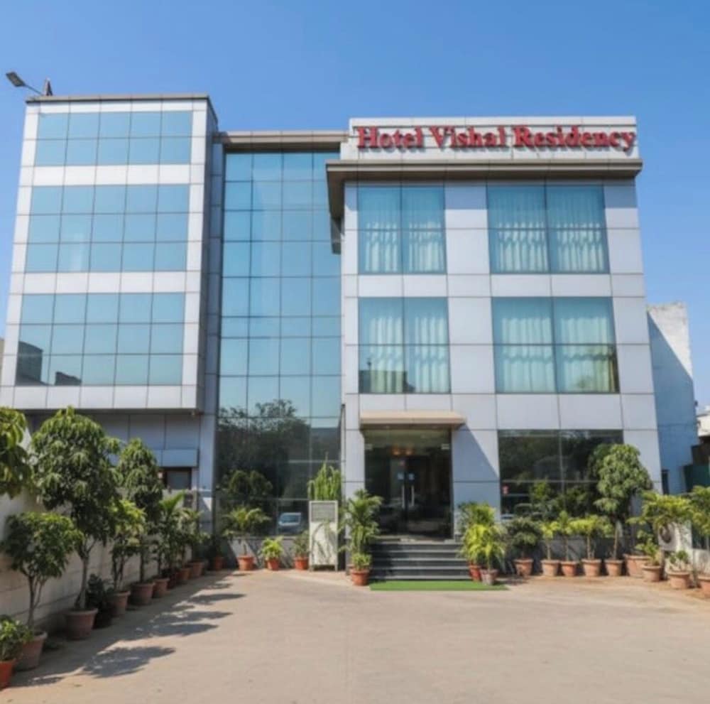 Hotel Vishal Residency(Mahipalpur) 2/64