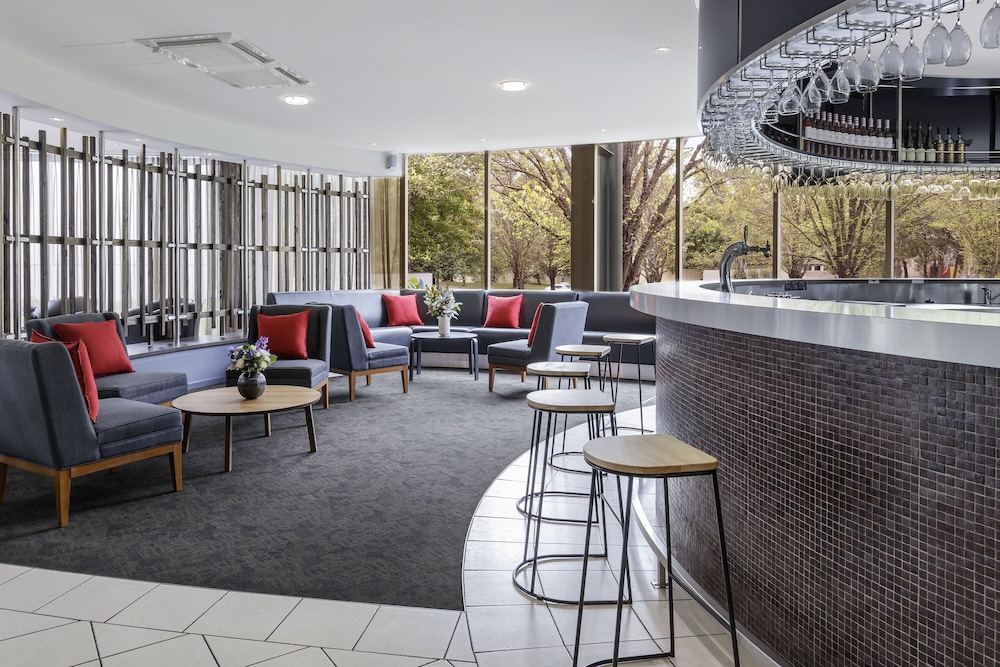 Ramada Encore by Wyndham Belconnen Canberra 32/38