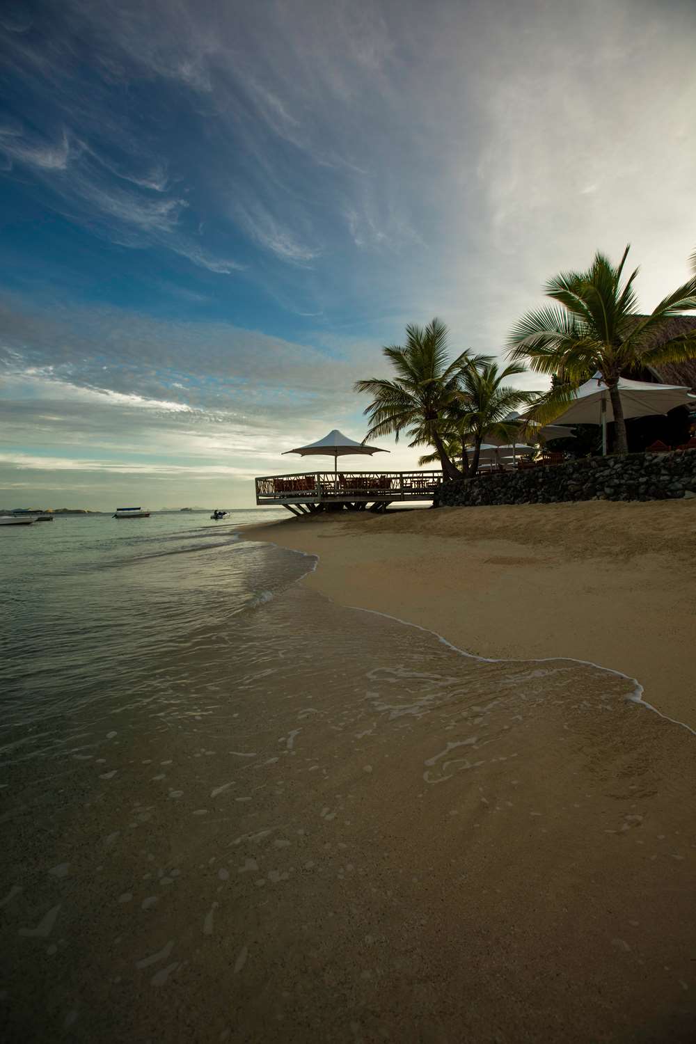 CASTAWAY ISLAND FIJI 21/48
