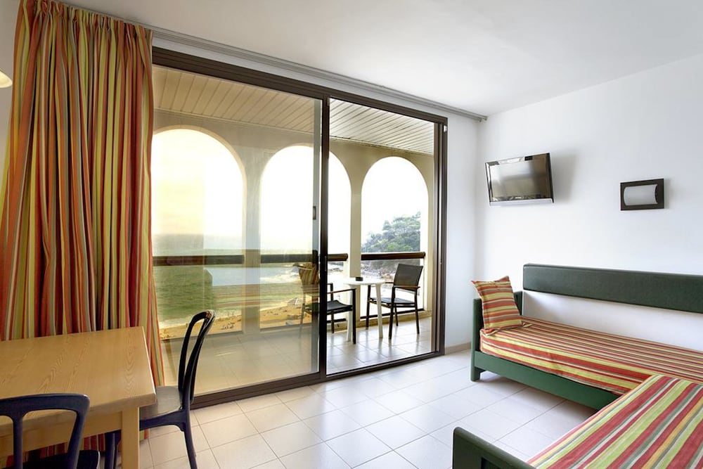 Apartamentos Rosanna 26/36