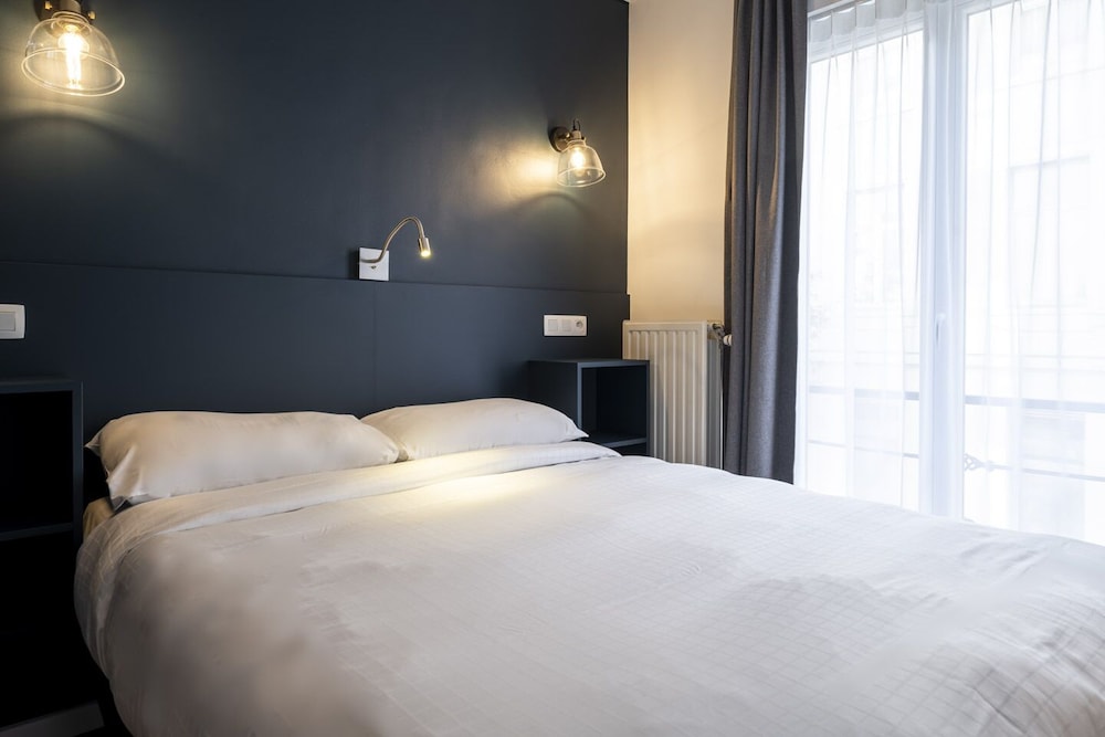 ROOM, SINGLE, SINGLE BED, SMALL