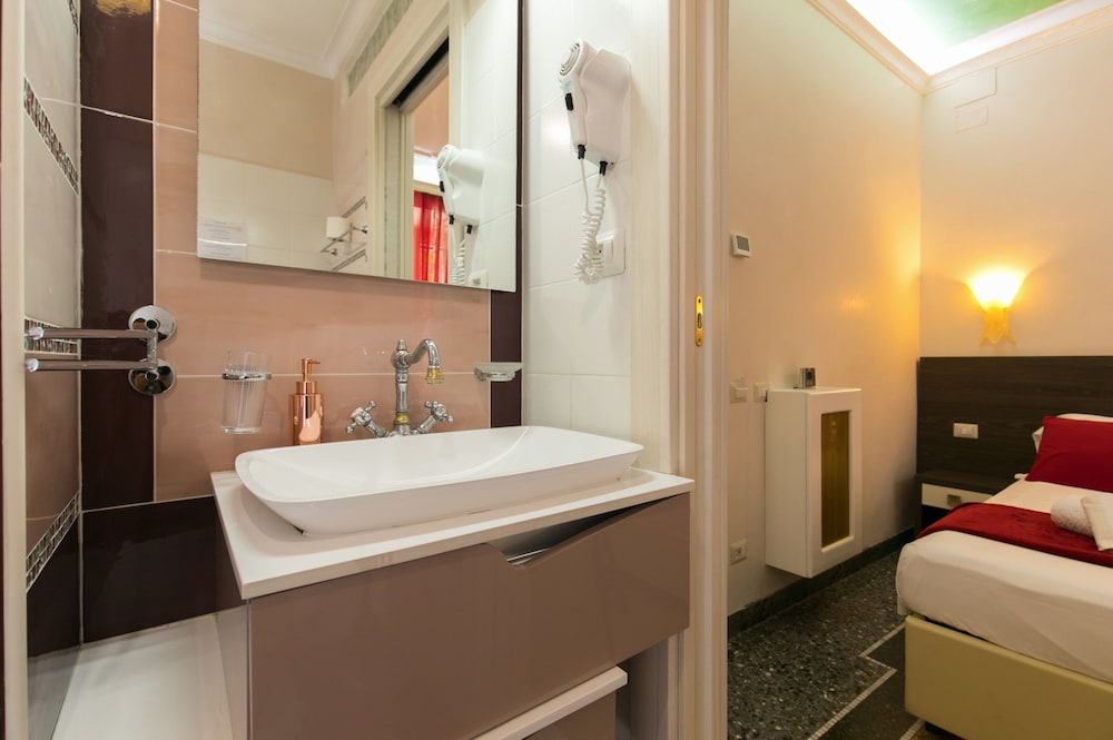 Anthony B&B 43/45