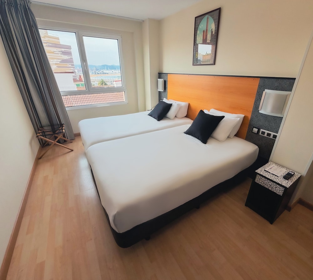 Hotel Faranda Express Pathos Gijon, Ascend Hotel Collection 11/48
