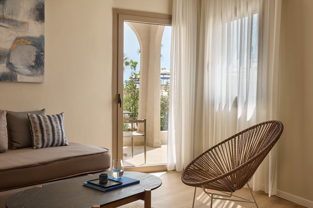 Atlantica Ocean Beach Resort 45/64