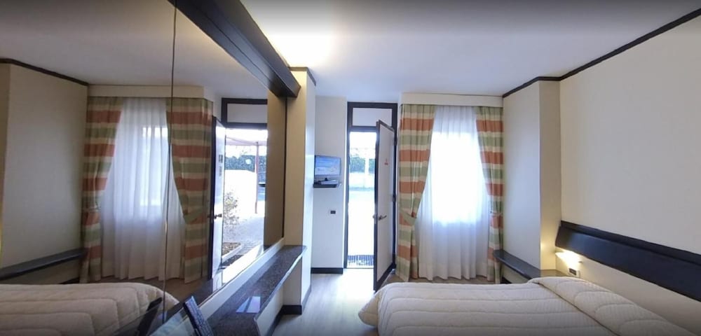 Airport Motel Malpensa 33/59