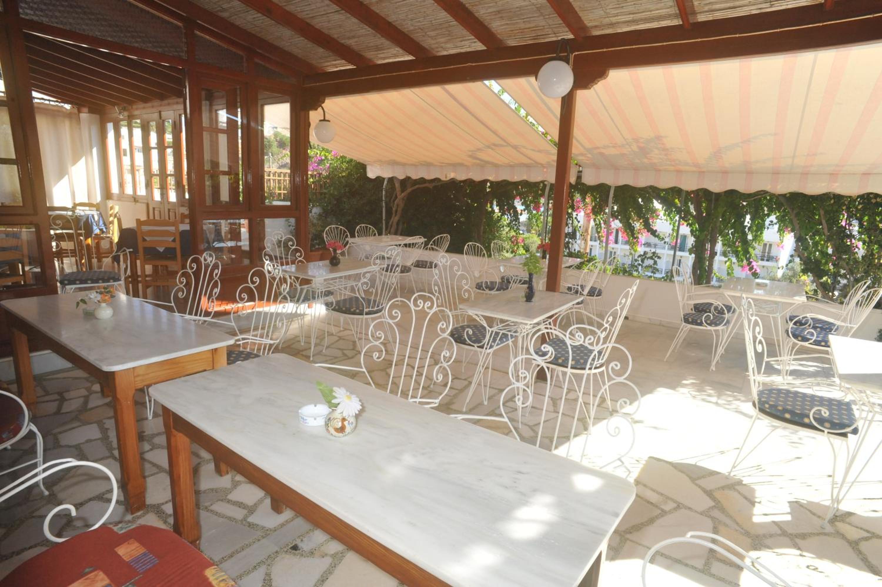 Casteli Hotel 39/49