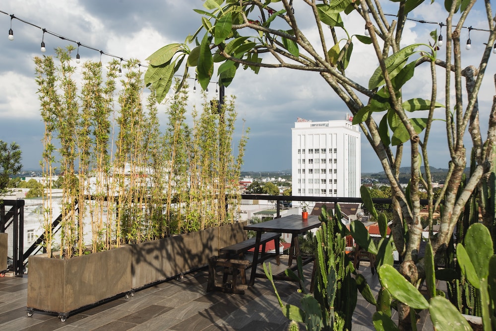 Thanh Mai Hotel 49/50