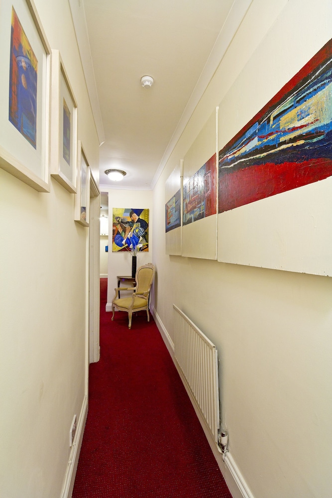Kingsway Park Hotel At Park Avenue 4/68
